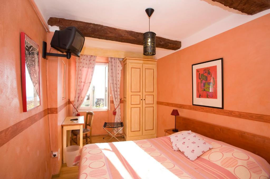 איגוינס Le Vieux Chateau מראה חיצוני תמונה